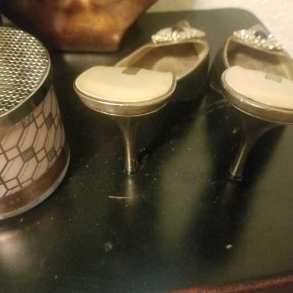 Ann Marino Bronze Mules - Picture 3 of 8